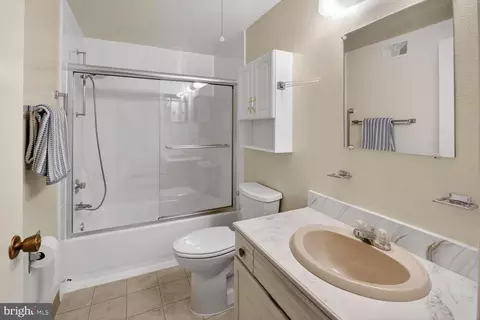 Bath - 3406 Chiswick Ct #47-2A, Silver Spring, MD 20906 photo 1 of 1