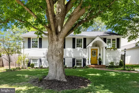 103 North St, Rockville, MD 20850