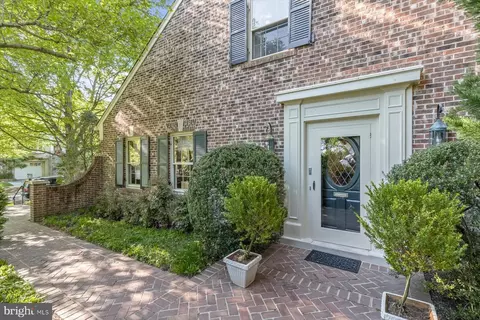 4423 Boxwood Rd, Bethesda, MD 20816