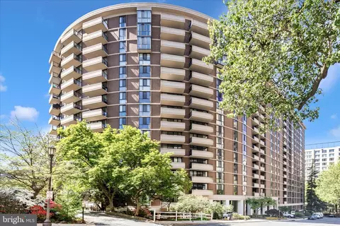 4620 N Park Ave #902W, Chevy Chase, MD 20815