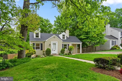Exterior - 213 Lexington Dr, Silver Spring, MD 20901 photo 2 of 7