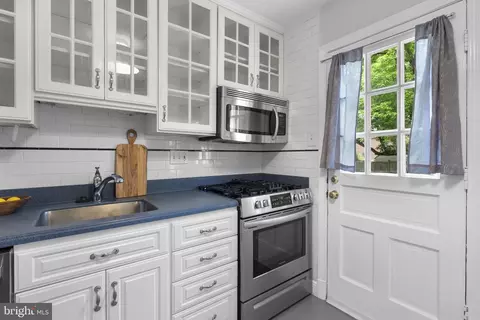 Kitchen - 213 Lexington Dr, Silver Spring, MD 20901 photo 3 of 3