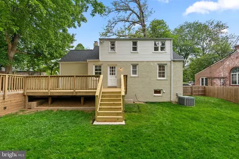 Exterior - 213 Lexington Dr, Silver Spring, MD 20901 photo 3 of 7