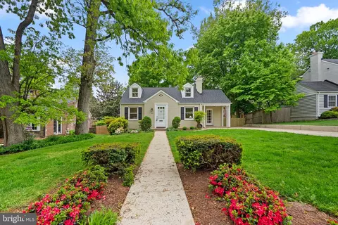 Exterior - 213 Lexington Dr, Silver Spring, MD 20901 photo 6 of 7