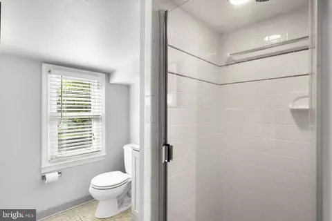 Bath - 213 Lexington Dr, Silver Spring, MD 20901 photo 2 of 3