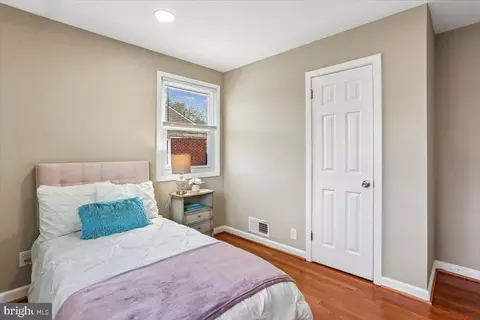 Bedroom - 12218 Connecticut Ave, Silver Spring, MD 20902 photo 2 of 8