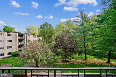 12303 Braxfield Ct #391, Rockville, MD 20852