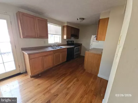 1234 Elm Grove Cir, Silver Spring, MD 20905 photo 4