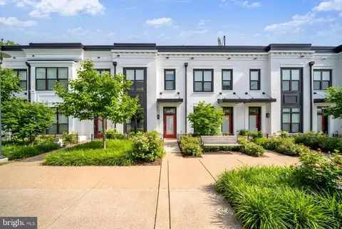 11326 Emerald Park Rd, Potomac, MD 20854