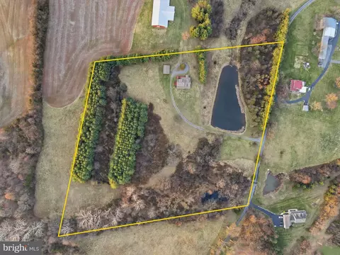 View/Area - 21142 Westerly Rd, Poolesville, MD 20837 photo 5 of 7