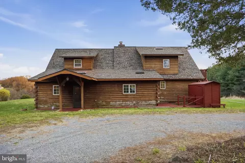 Exterior - 21142 Westerly Rd, Poolesville, MD 20837 photo 6 of 12