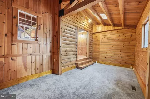 Entry Way - 21142 Westerly Rd, Poolesville, MD 20837 photo 5 of 10
