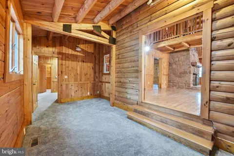 Entry Way - 21142 Westerly Rd, Poolesville, MD 20837 photo 6 of 10