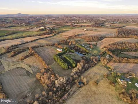 View/Area - 21142 Westerly Rd, Poolesville, MD 20837 photo 4 of 7