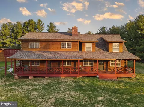 Exterior - 21142 Westerly Rd, Poolesville, MD 20837 photo 4 of 12