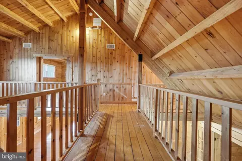 Entry Way - 21142 Westerly Rd, Poolesville, MD 20837 photo 9 of 10