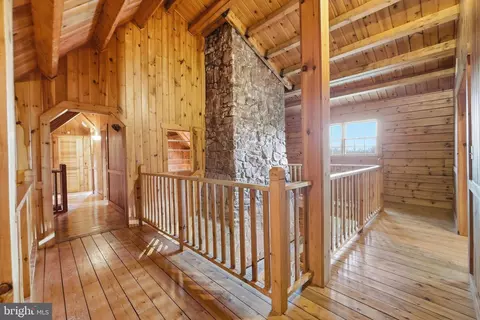 Entry Way - 21142 Westerly Rd, Poolesville, MD 20837 photo 10 of 10