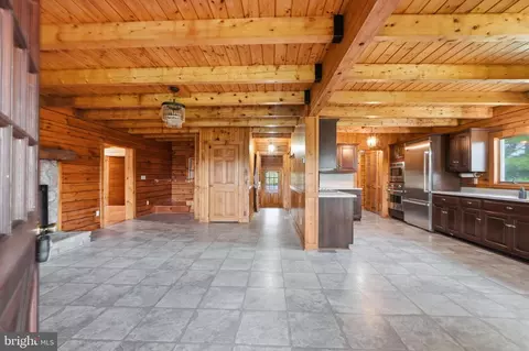 Entry Way - 21142 Westerly Rd, Poolesville, MD 20837 photo 1 of 10
