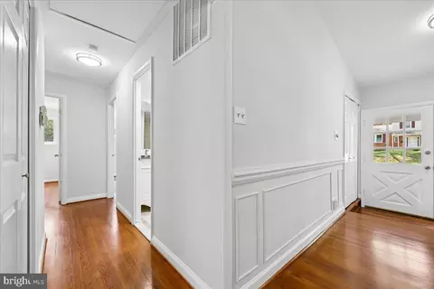 Entry Way - 11807 Stonington Pl, Silver Spring, MD 20902 photo 7 of 9
