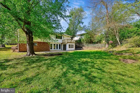 Exterior - 11807 Stonington Pl, Silver Spring, MD 20902 photo 10 of 22