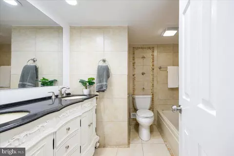 Bath - 11807 Stonington Pl, Silver Spring, MD 20902 photo 4 of 4