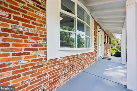 Exterior - 11807 Stonington Pl, Silver Spring, MD 20902 photo 5 of 22