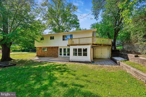 Exterior - 11807 Stonington Pl, Silver Spring, MD 20902 photo 8 of 22