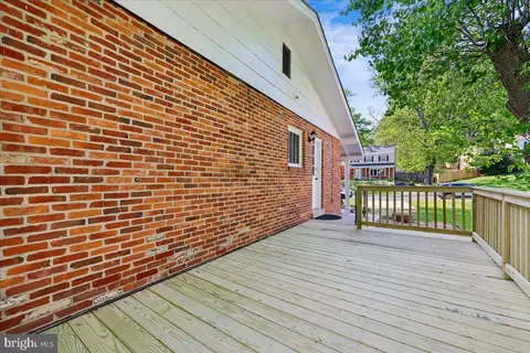 Exterior - 11807 Stonington Pl, Silver Spring, MD 20902 photo 11 of 22