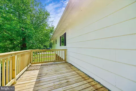 Exterior - 11807 Stonington Pl, Silver Spring, MD 20902 photo 17 of 22