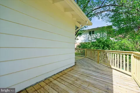 Exterior - 11807 Stonington Pl, Silver Spring, MD 20902 photo 16 of 22