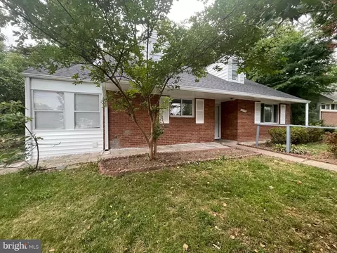 8210 Tahona Dr, Silver Spring, MD 20903