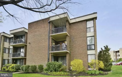 9907 Blundon Dr #5-302, Silver Spring, MD 20902 photo 1