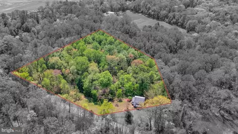20730 Big Woods Rd, Dickerson, MD 20842