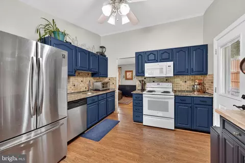 Kitchen - 1008 Robroy Dr, Silver Spring, MD 20903 photo 1 of 1