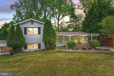 Exterior - 1008 Robroy Dr, Silver Spring, MD 20903 photo 1 of 7