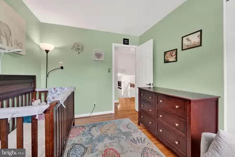 Bedroom - 1008 Robroy Dr, Silver Spring, MD 20903 photo 2 of 5