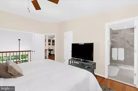 Bedroom - 13241 Osterport Dr, Silver Spring, MD 20906 photo 4 of 8