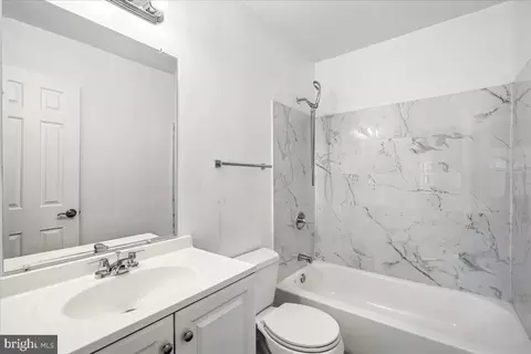 Bath - 2047 Featherwood St, Silver Spring, MD 20904 photo 2 of 4