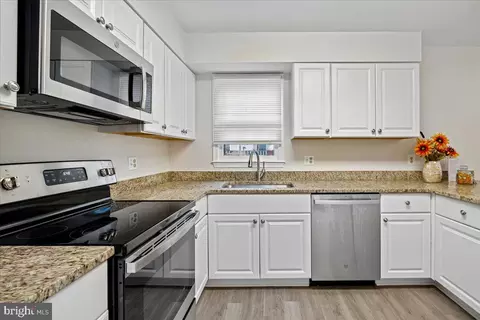 Kitchen - 2047 Featherwood St, Silver Spring, MD 20904 photo 2 of 3