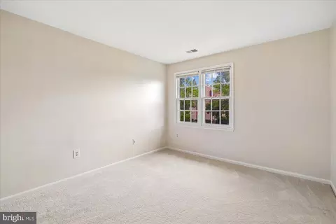 Bedroom - 2047 Featherwood St, Silver Spring, MD 20904 photo 4 of 4