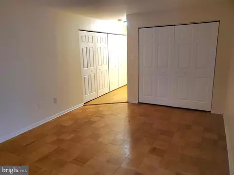 Living - 2207 Greenery Ln #103-8, Silver Spring, MD 20906 photo 4 of 5