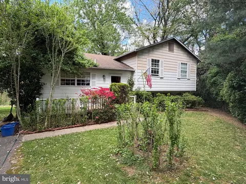 18528 Mountain Laurel Ter, Gaithersburg, MD 20879