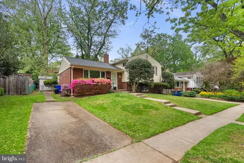 Exterior - 1509 Woodman Ave, Silver Spring, MD 20902 photo 2 of 8
