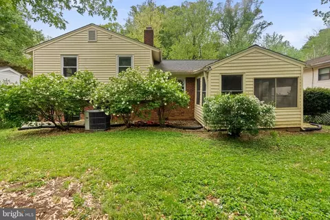 Exterior - 1509 Woodman Ave, Silver Spring, MD 20902 photo 7 of 8