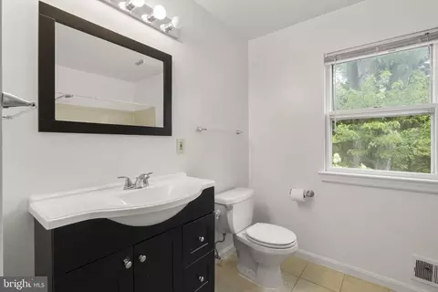 Bath - 1509 Woodman Ave, Silver Spring, MD 20902 photo 1 of 4