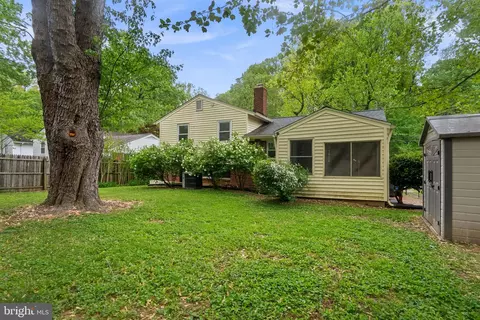 Exterior - 1509 Woodman Ave, Silver Spring, MD 20902 photo 5 of 8