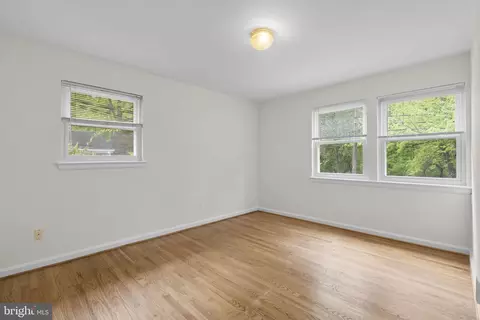 Bedroom - 1509 Woodman Ave, Silver Spring, MD 20902 photo 2 of 9