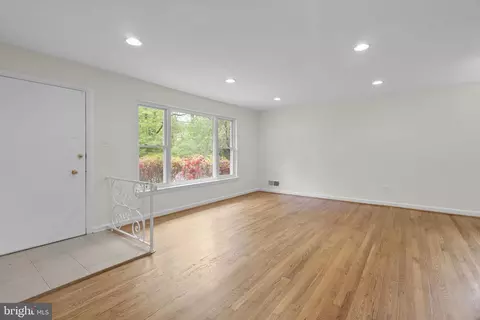 Living - 1509 Woodman Ave, Silver Spring, MD 20902 photo 2 of 12