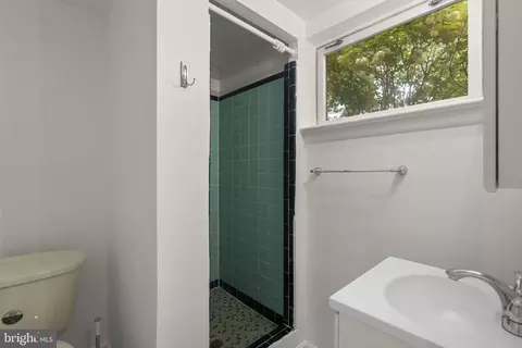 Bath - 1509 Woodman Ave, Silver Spring, MD 20902 photo 4 of 4