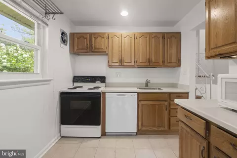 Kitchen - 1509 Woodman Ave, Silver Spring, MD 20902 photo 1 of 3